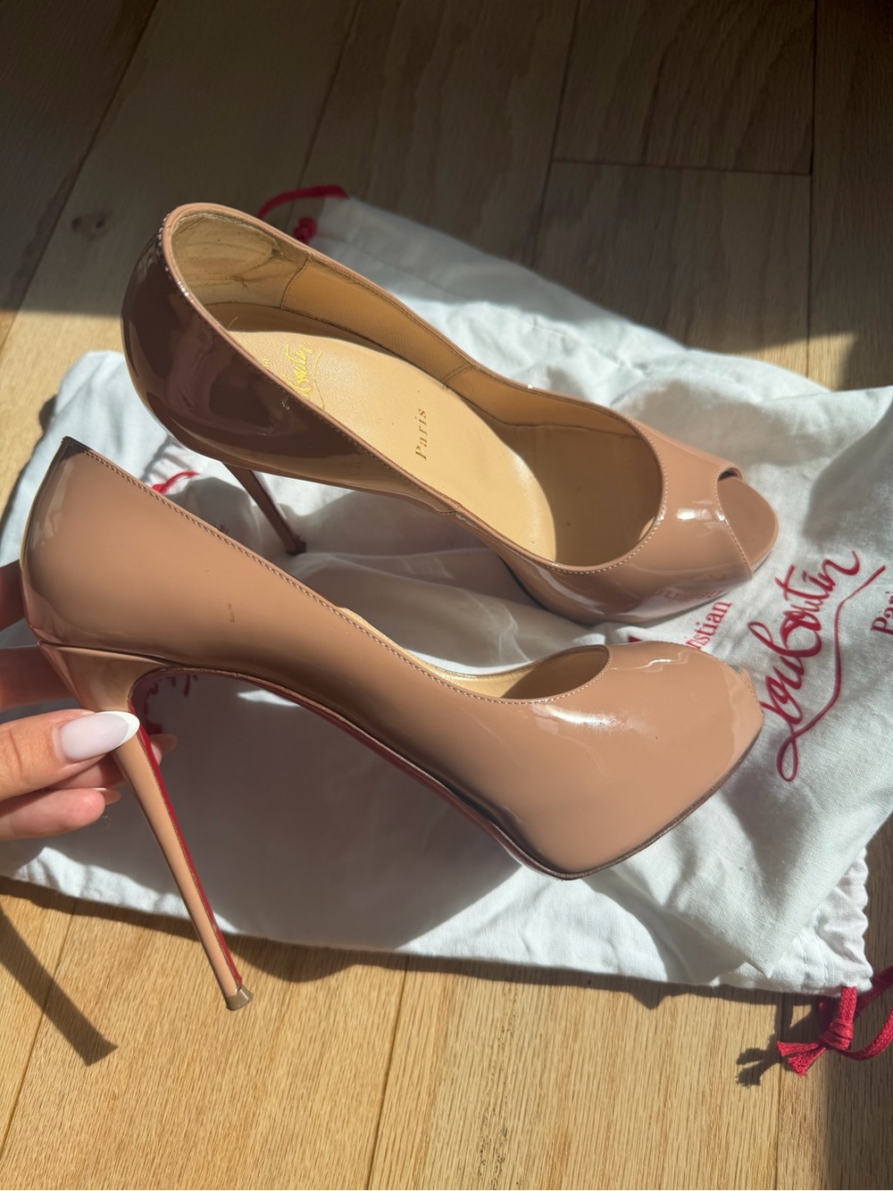 Christian Louboutin Nude NEW VERY PRIVE 120